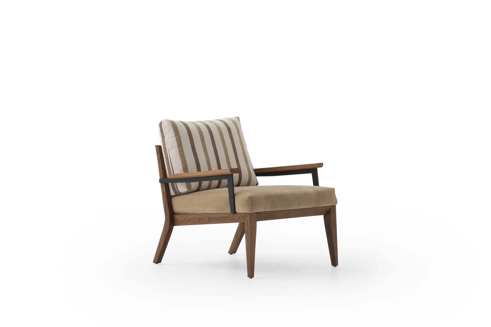 ege-armchair-lagom-2048x1366.jpg