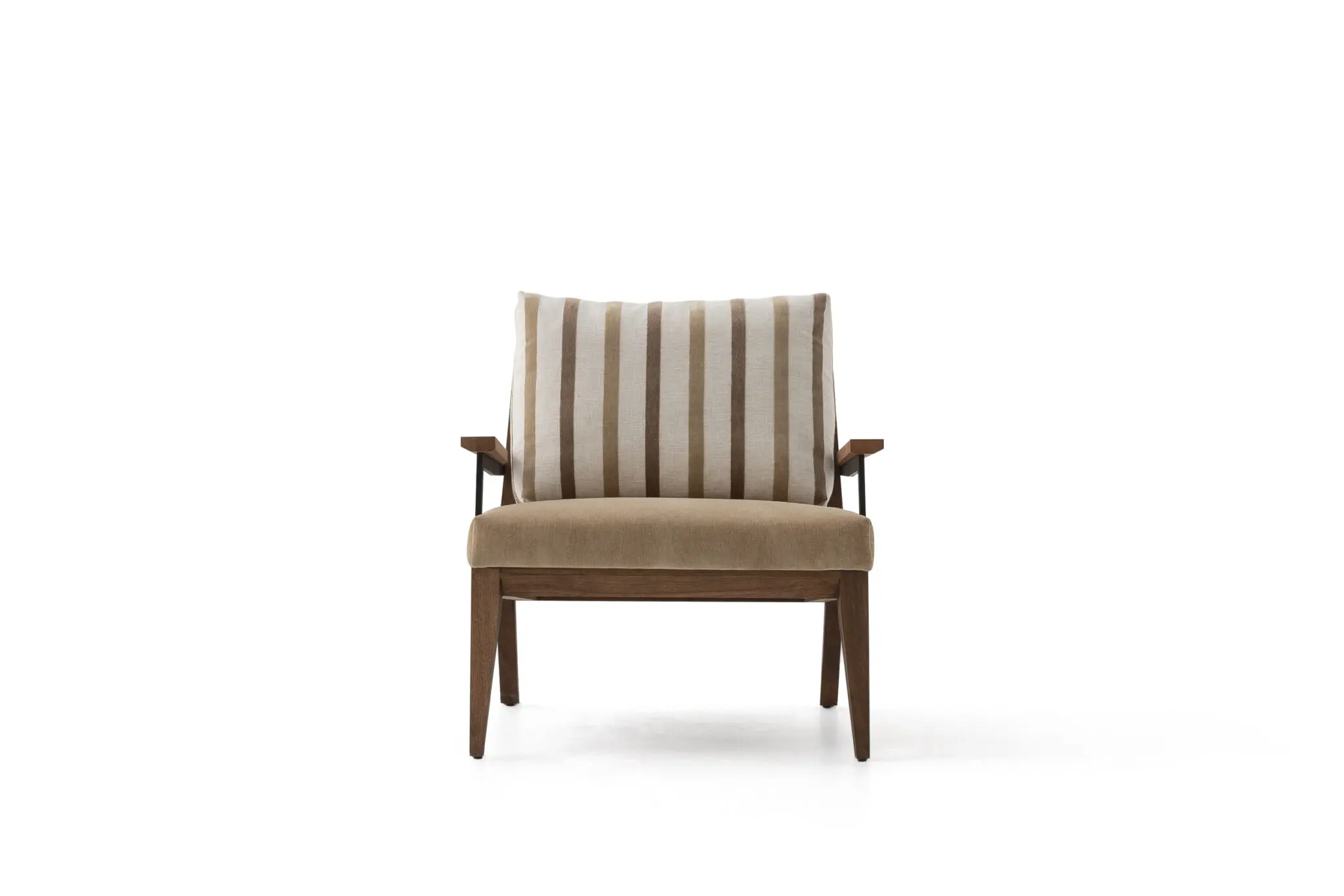 ege-armchair-lagom--2048x1366.jpg