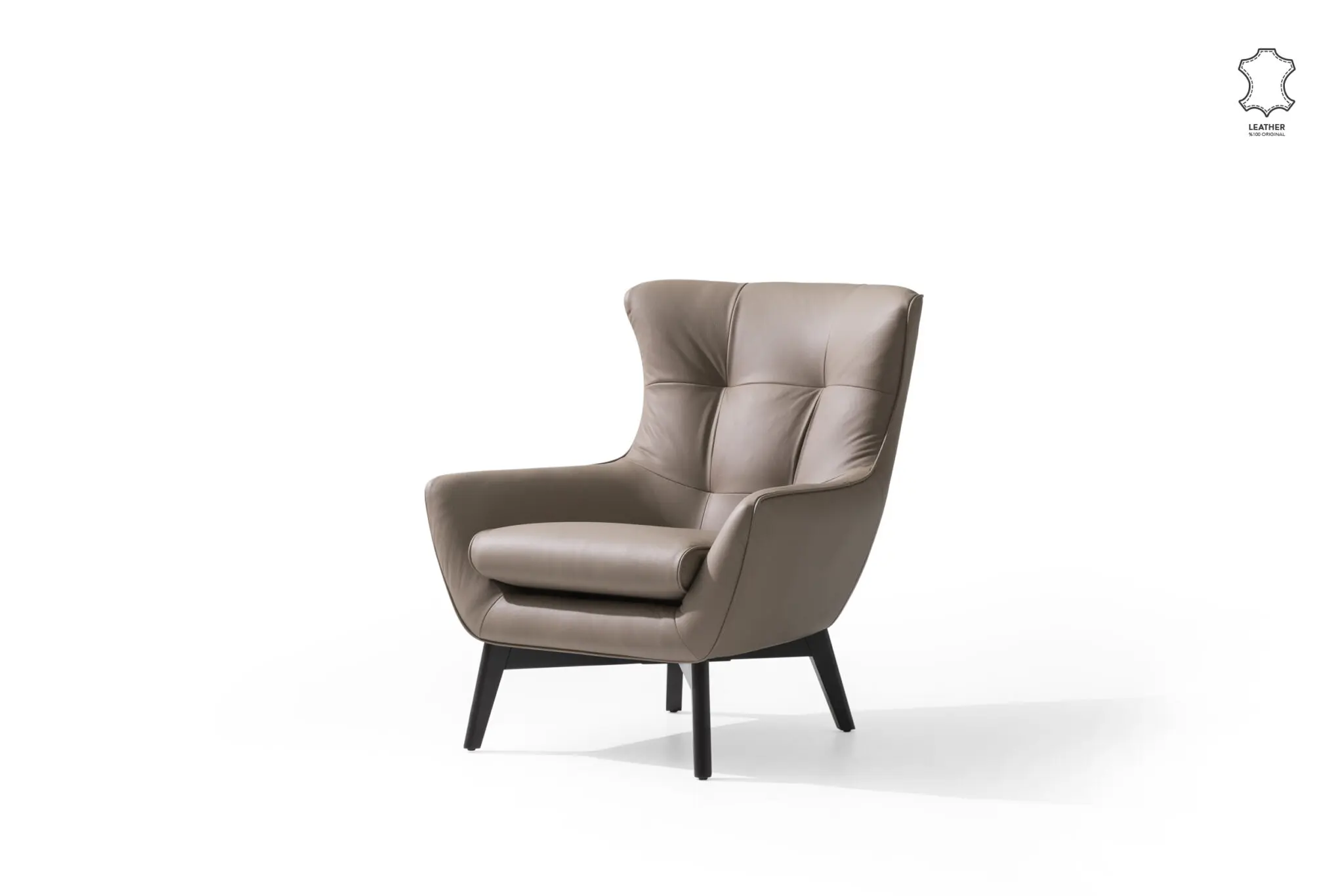 maserati-armchair-beige-leather--2048x1366.jpg