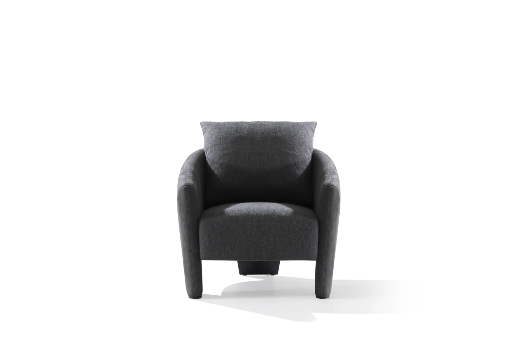 tesla-armchair-black-2048x1366.jpg