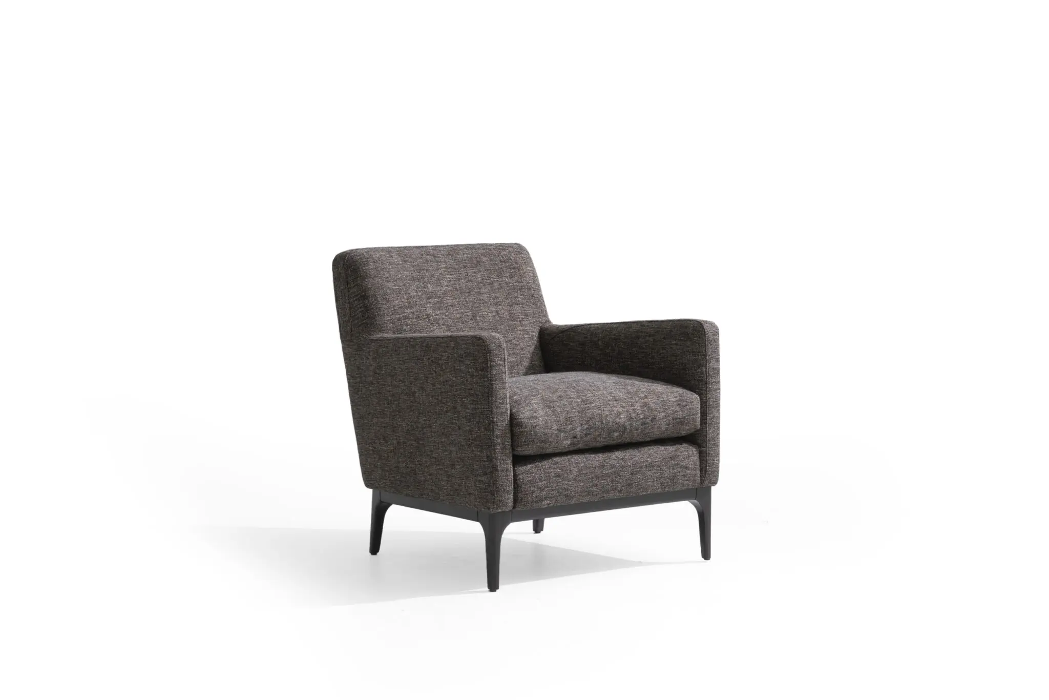 villa-armchair-brown--2048x1366.jpg