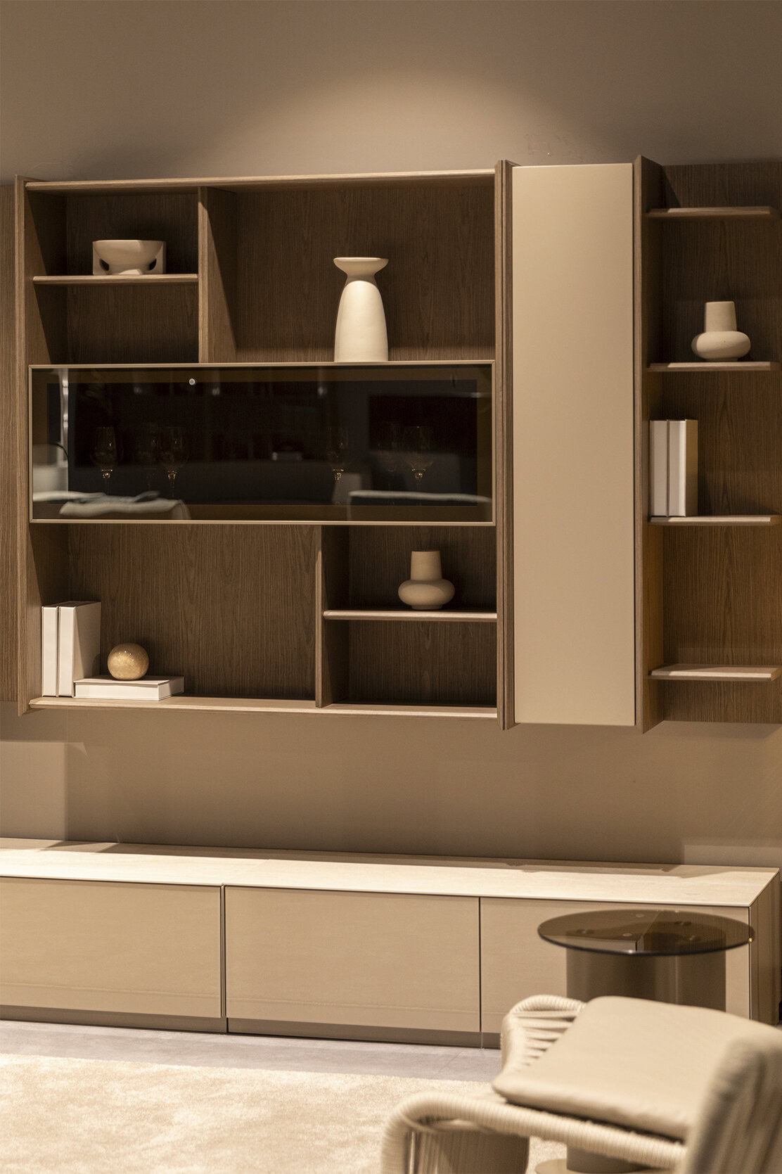 gama-tv-unit-image-2