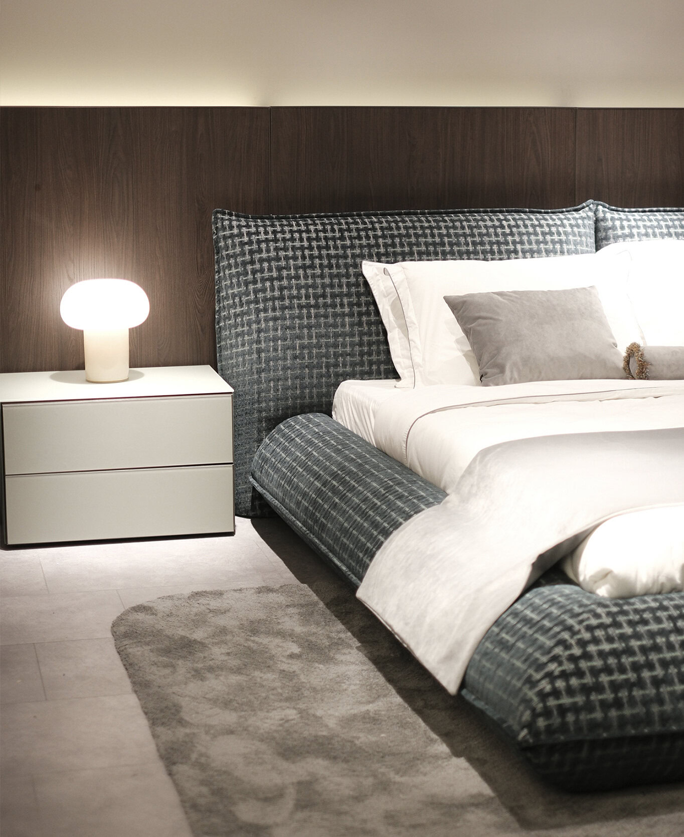 tonfo-bedstead-ima8